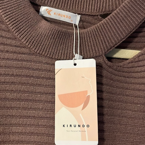 Woman’s Open Neck Sweater NWT - Picture 3 of 8